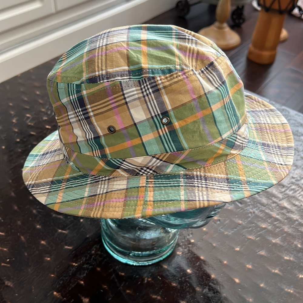 BARNEYS NEW YORK Italian Made Pastel Plaid 100% Cotton Bucket Hat Large 7 3/8